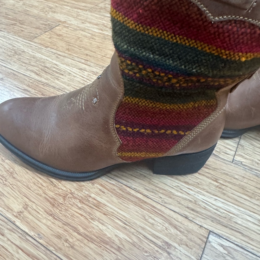 Born Tan Leather Boots - Picture 6 of 14